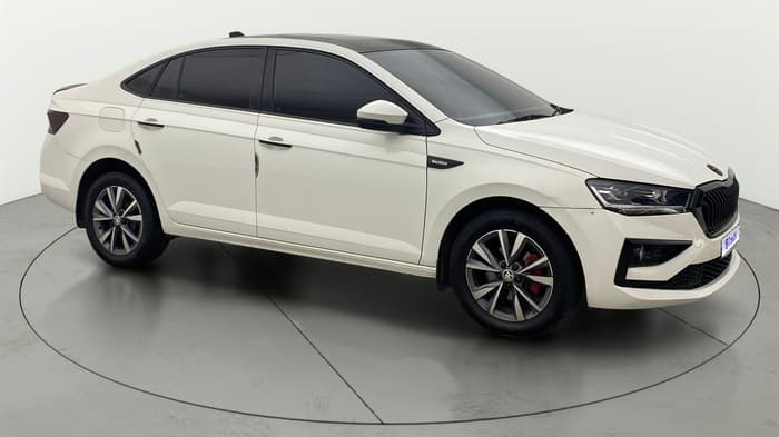 2022 Skoda SLAVIA STYLE 1.0L TSI MT, Petrol, Manual, 82,069 km, Right Front Diagonal