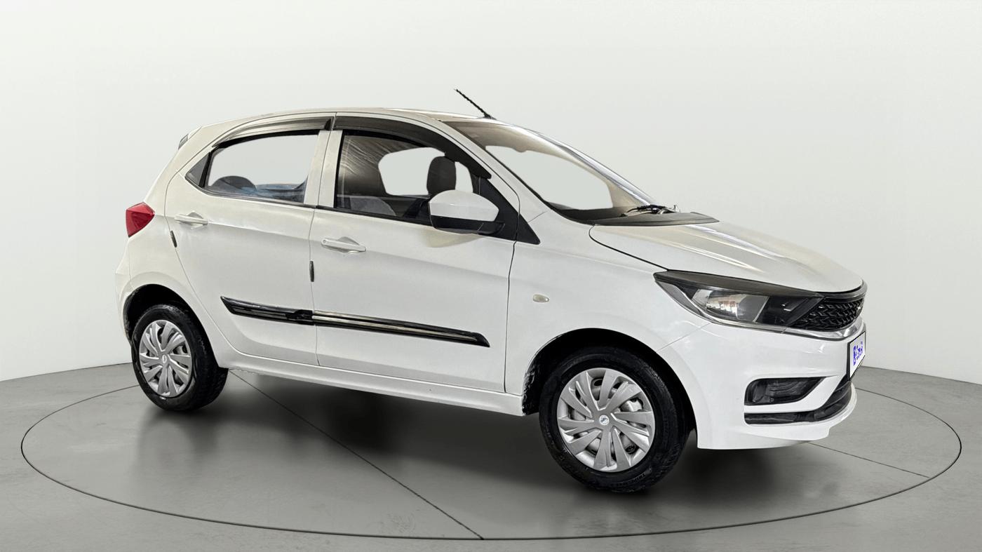 2023 Tata Tiago XM CNG, CNG, Manual, 52,858 km, Right Front Diagonal