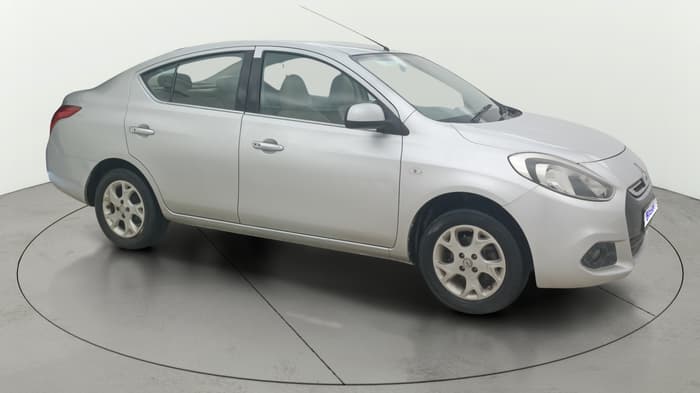 2013 Renault Scala RXZ DIESEL, Diesel, Manual, 84,071 km, Right Front Diagonal
