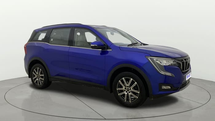 2022 Mahindra XUV700 AX 7 D MT 7 STR, Diesel, Manual, 1,00,990 km, Right Front Diagonal