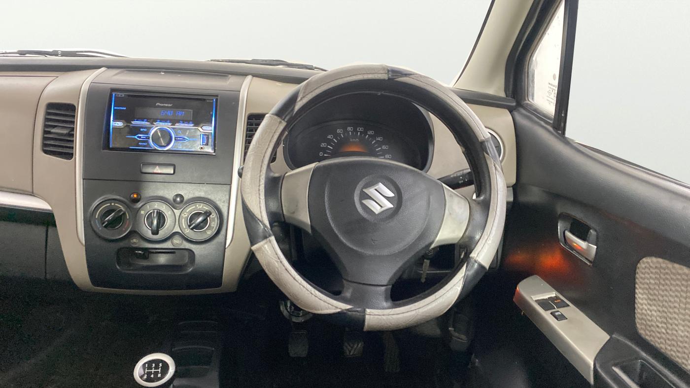 2016 Maruti Wagon R 1.0 LXI CNG, CNG, Manual, 84,883 km, Steering Wheel Close Up