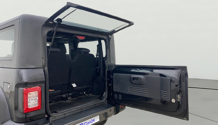 2021 Mahindra Thar LX D AT 4WD HT, Diesel, Automatic, 83,827 km, Boot Door Open