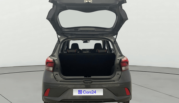 2024 Hyundai GRAND I10 NIOS ERA 1.2 KAPPA VTVT, Petrol, Manual, 4,869 km, Boot Door Open