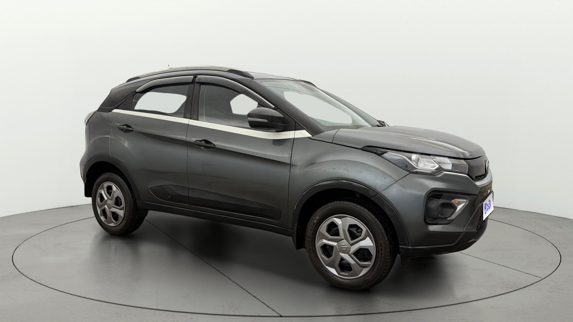 2023 Tata Nexon XM SUNROOF PETROL