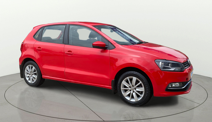 2016 Volkswagen Polo HIGHLINE1.2L, CNG, Manual, 1,24,595 km, Right Front Diagonal