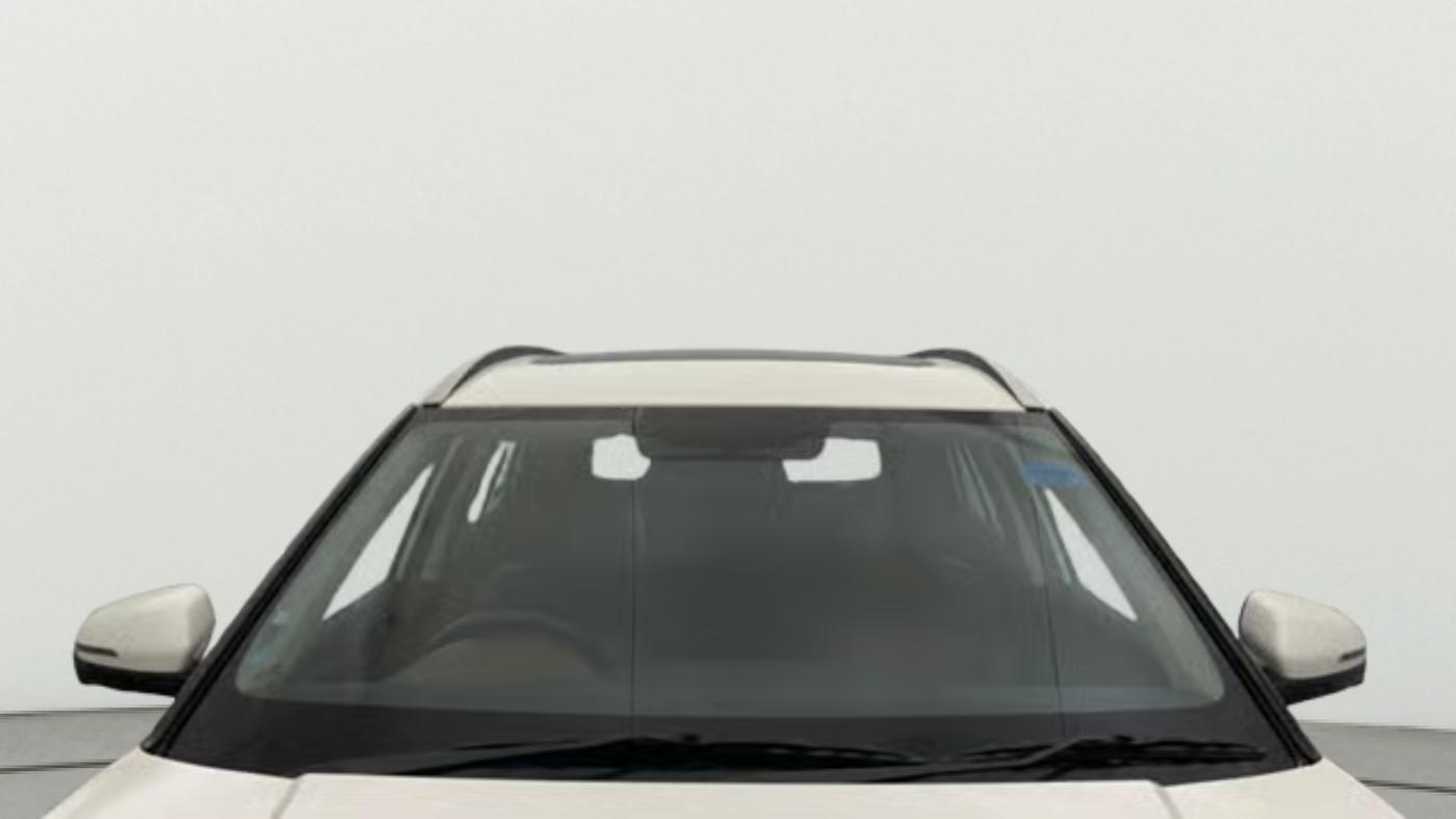 2022 Hyundai ALCAZAR PLATINUM(O) 7STR 2.0 AT, Petrol, Automatic, 31,942 km, Front Windshield