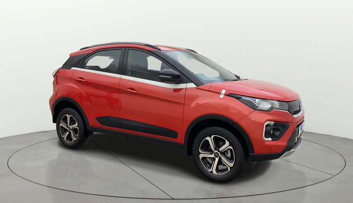 2021 Tata NEXON XZA PLUS PETROL, Petrol, Automatic, 44,605 km, Right Front Diagonal