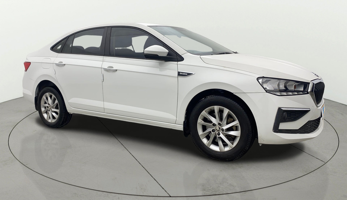 2023 Skoda SLAVIA Ambition 1.5L TSI, Petrol, Manual, 52,161 km, Right Front Diagonal