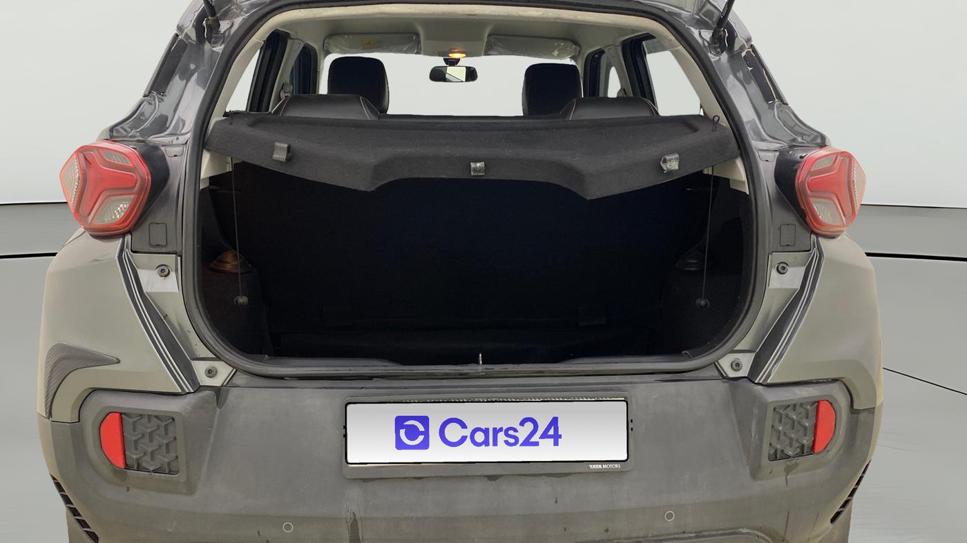 2024 Tata PUNCH ACCOMPLISHED AMT, Petrol, Automatic, 18,344 km, Boot Open Zoomed View