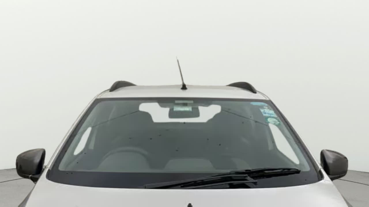 2018 Renault Kwid RXT 1.0 AMT (O), Petrol, Automatic, 61,808 km, Front Windshield