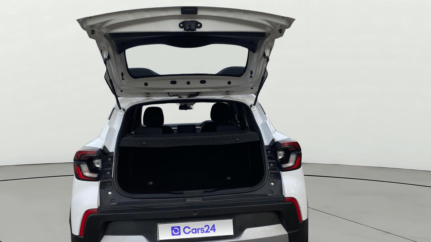 2021 Renault Kiger RXT MT, Petrol, Manual, 37,324 km, Boot Door Open