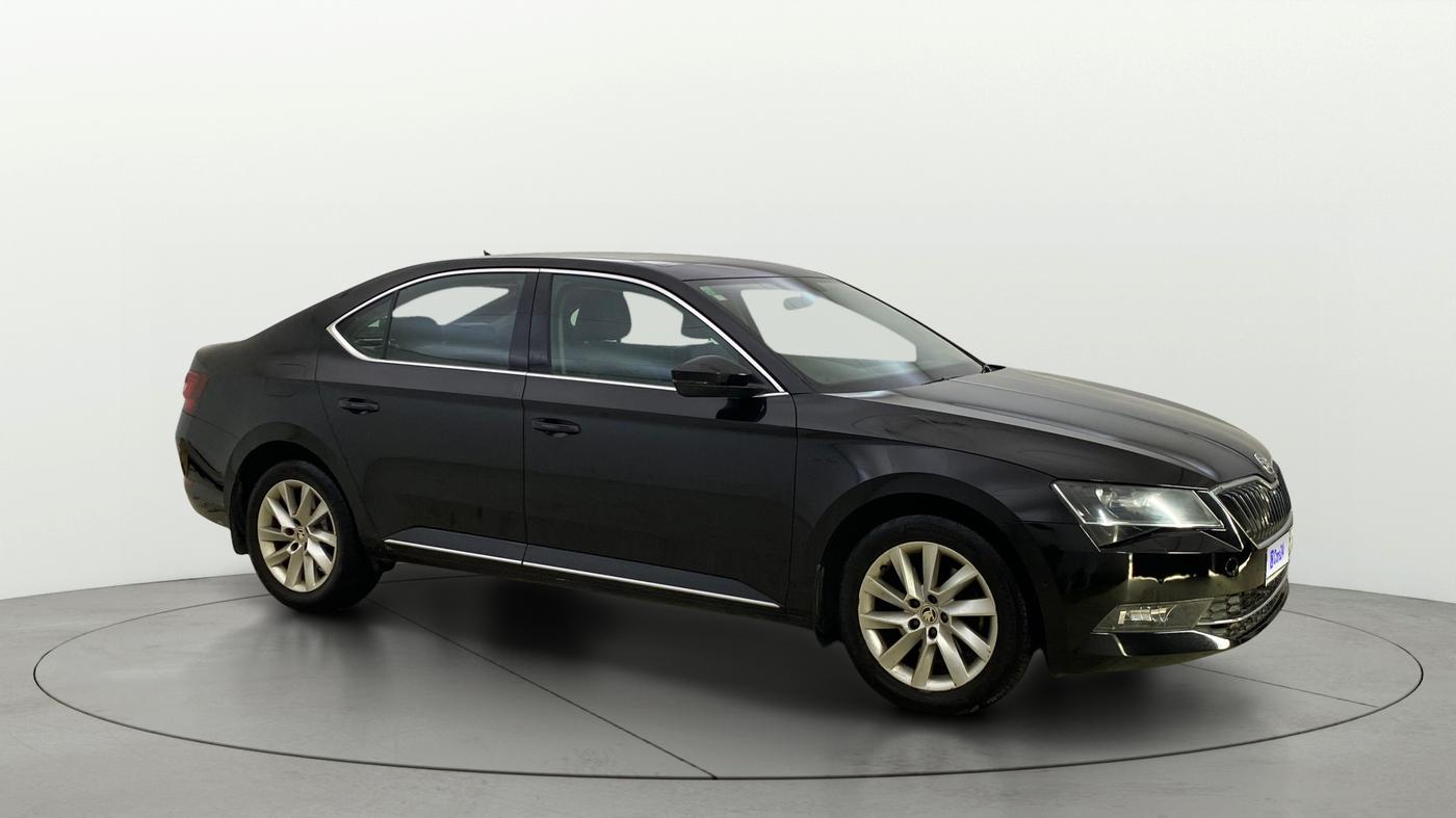 2018 Skoda Superb L&K 1.8 TSI AT, Petrol, Automatic, 67,518 km, SRP