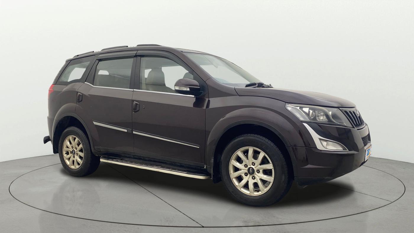 2016 Mahindra XUV500 W10 AT, Diesel, Automatic, 1,15,749 km, SRP