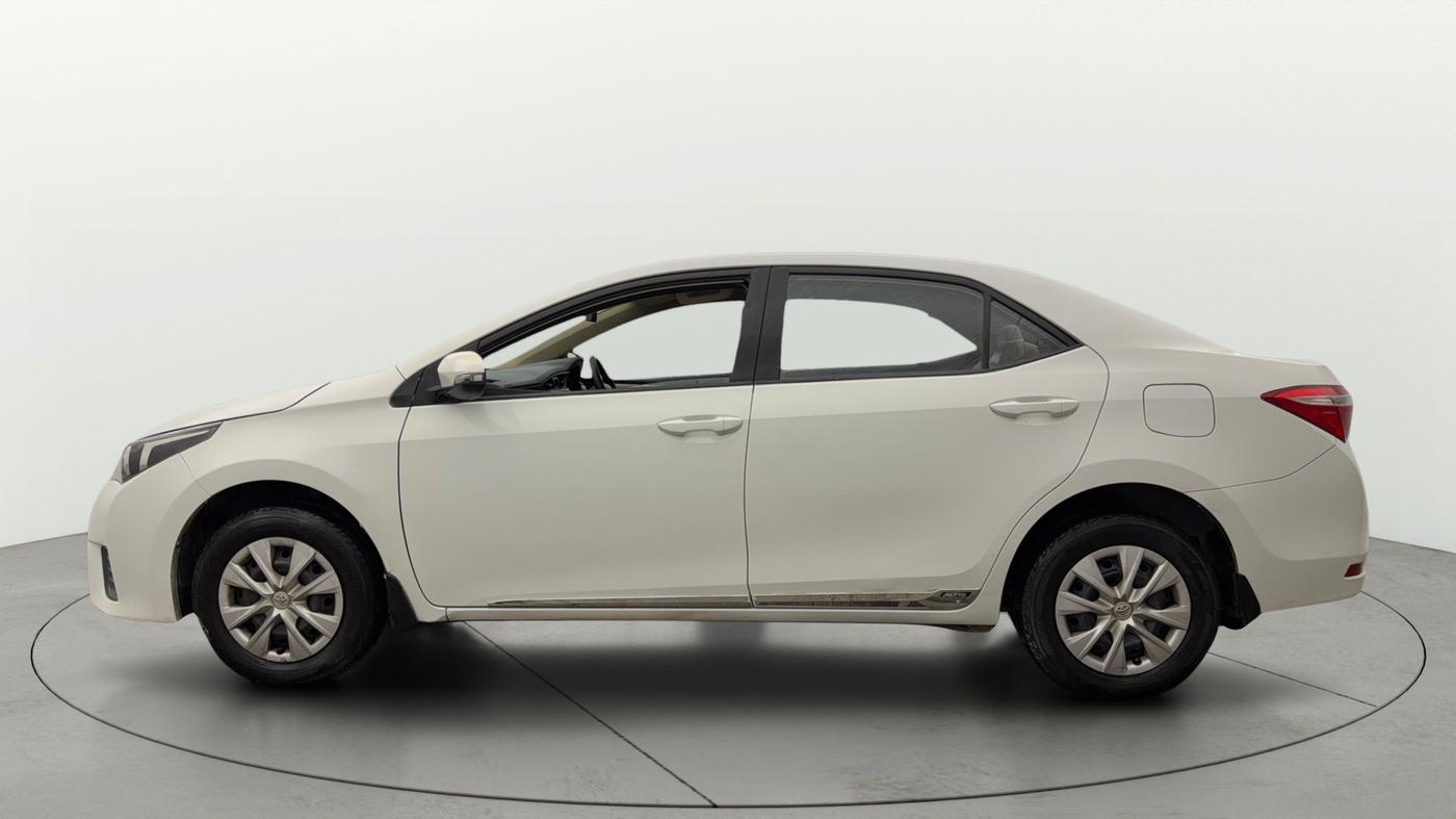 2014 Toyota Corolla Altis JS PETROL, CNG, Manual, 84,018 km, Left Side