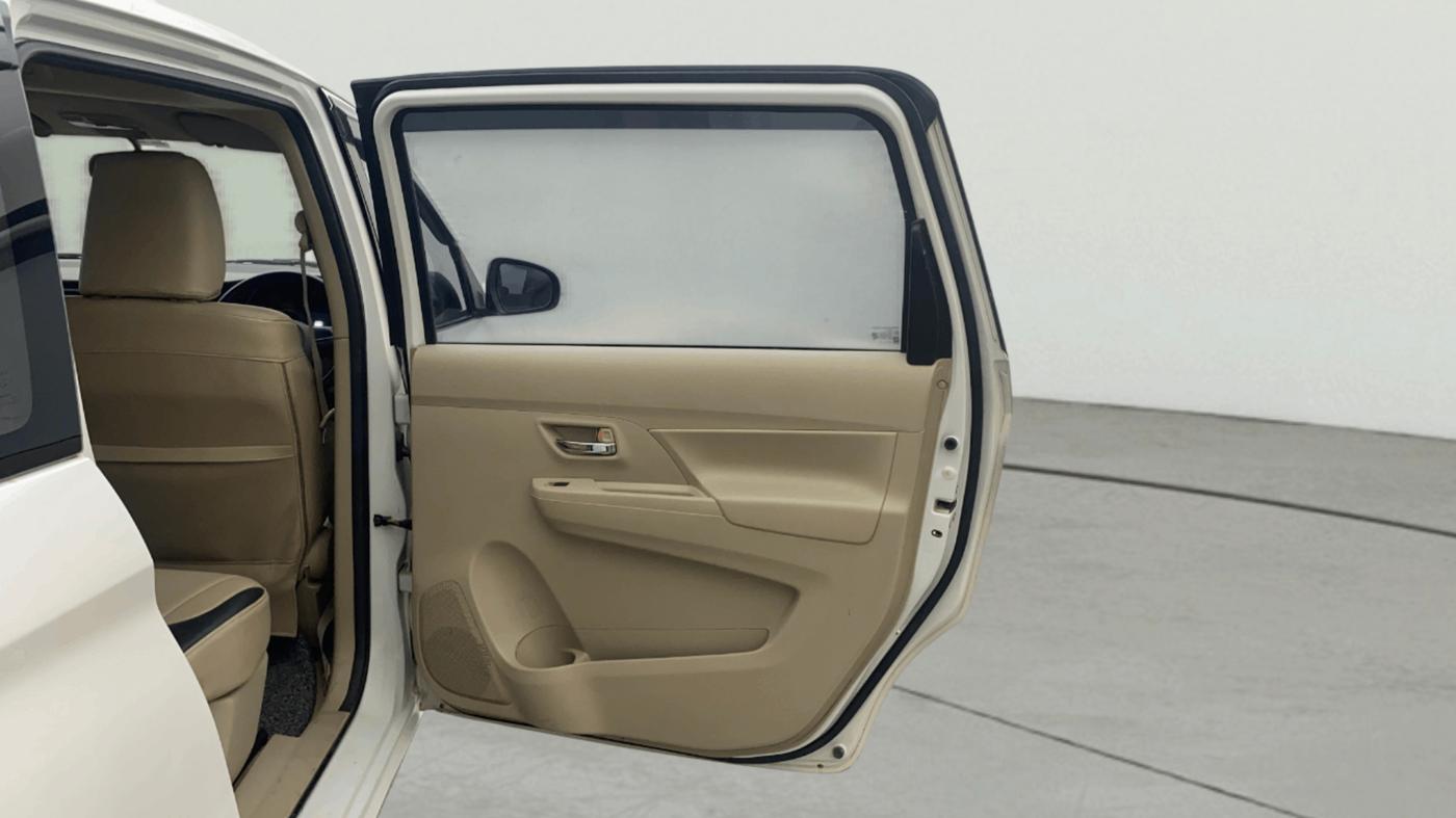 2023 Maruti Ertiga   VXI (O) CNG, CNG, Manual, 69,870 km, RHS Rear Door