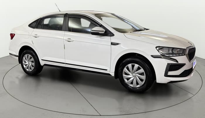 2025 Skoda SLAVIA Classic 1.0L TSI MT, Petrol, Manual, 17,183 km, Right Front Diagonal