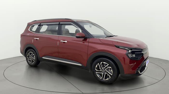2023 KIA CARENS LUXURY PLUS 1.5 DIESEL AT 7 STR, Diesel, Automatic, 13,641 km, Right Front Diagonal