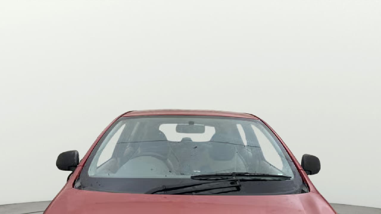 2015 Datsun Go Plus T, CNG, Manual, 84,113 km, Front Windshield