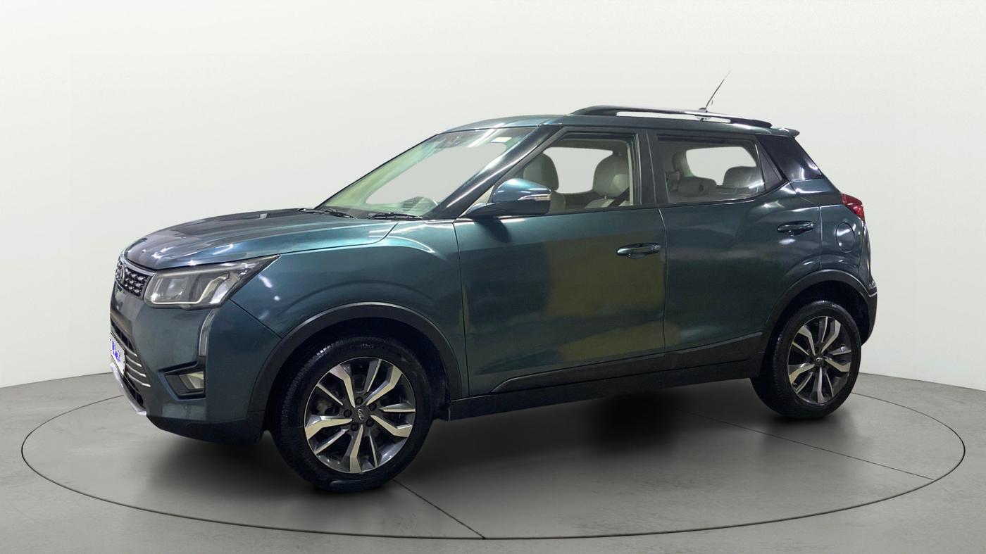 2021 Mahindra XUV300 W8 (O) 1.2 PETROL AMT, Petrol, Automatic, 91,580 km, Left Front Diagonal