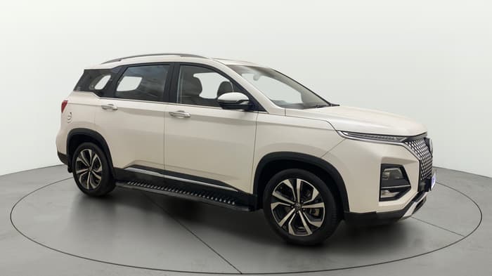 2023 MG HECTOR PLUS SHARP PRO 2.0 TURBO DIESEL 7 STR, Diesel, Manual, 54,855 km, Right Front Diagonal