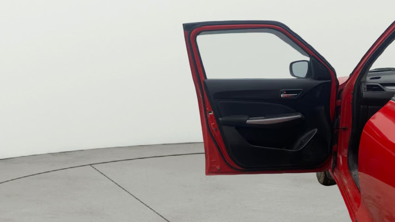 2022 Maruti Swift ZXI PLUS, Petrol, Manual, 87,219 km, LHS Front Door
