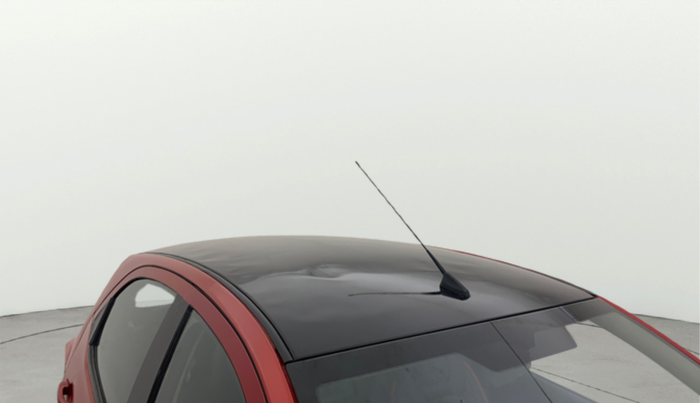 2018 Tata Tiago XZ PETROL, Petrol, Manual, 79,795 km, Roof