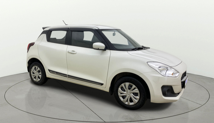 2022 Maruti Swift VXI, Petrol, Manual, 38,218 km, Right Front Diagonal