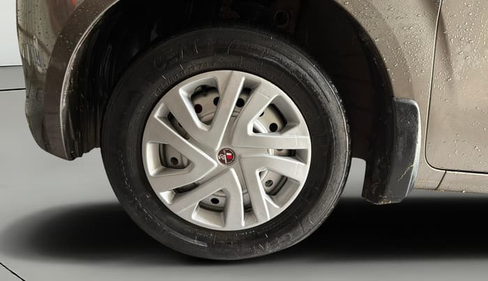 2021 Maruti New Wagon-R LXI CNG 1.0, CNG, Manual, 63,468 km, Left Front Wheel