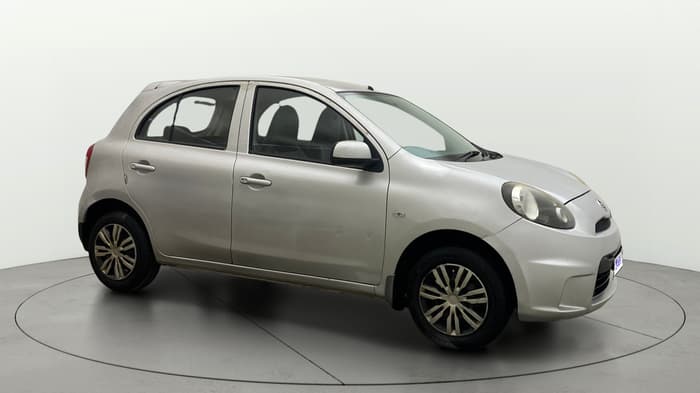 2016 Nissan Micra Active XV SAFETY PACK, Petrol, Manual, 1,09,038 km, Right Front Diagonal
