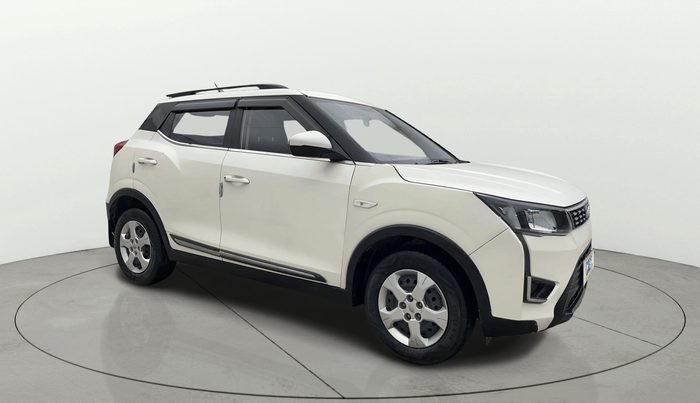 2022 Mahindra XUV300 W6 1.2 PETROL AMT, Petrol, Automatic, 18,956 km, SRP