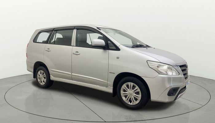 2014 Toyota Innova 2.5 GX 8 STR, Diesel, Manual, 1,07,663 km, Right Front Diagonal