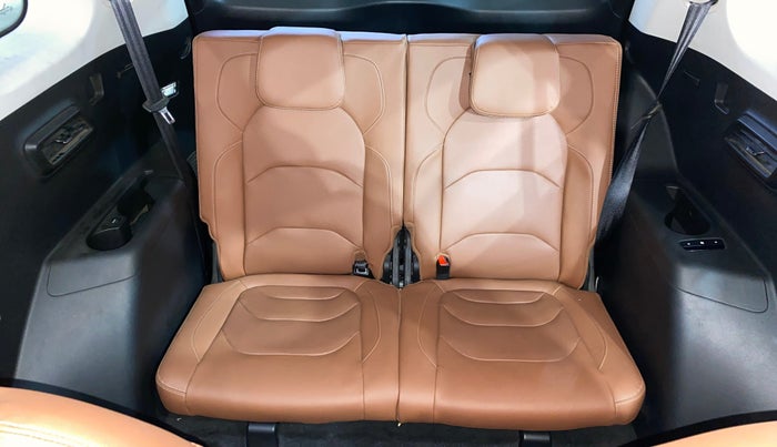2021 MG HECTOR PLUS SHARP 1.5 PETROL TURBO HYBRID MT 6-STR, Petrol, Manual, 27,661 km, Third Seat Row ( optional )