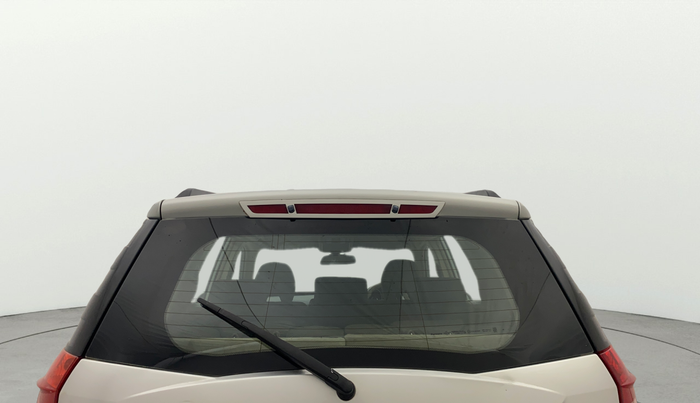 2015 Mahindra XUV500 W6, Diesel, Manual, 54,569 km, Rear Windshield