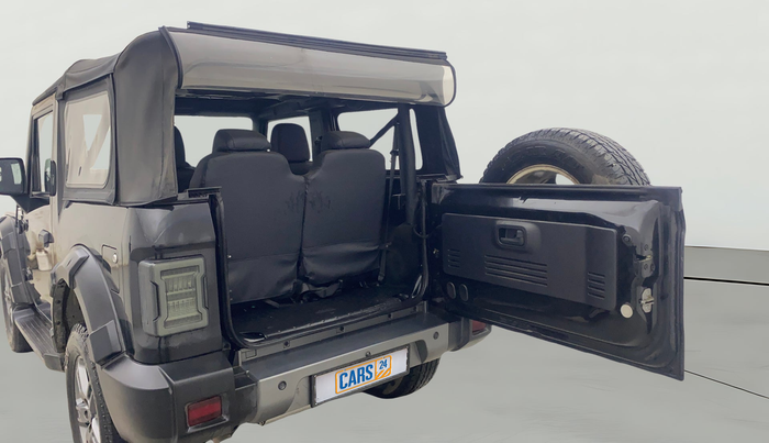2021 Mahindra Thar LX  P 4WD AT CONVERTIBLE, Petrol, Automatic, 19,052 km, Boot Door Open