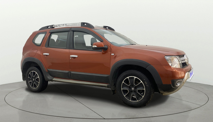 2017 Renault Duster 110 PS RXZ 4X2 AMT DIESEL, Diesel, Automatic, 1,08,965 km, Right Front Diagonal