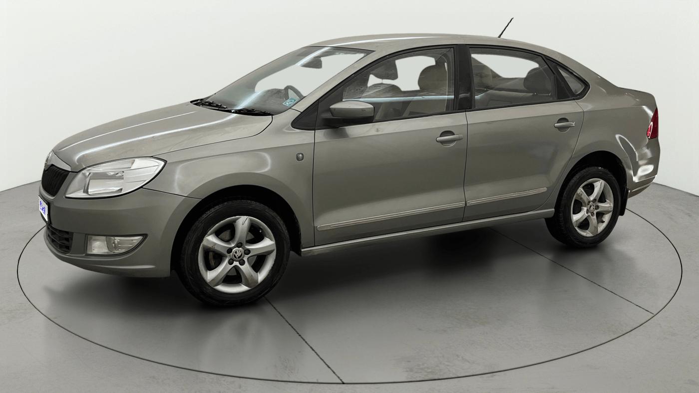 2014 Skoda Rapid AMBITION 1.6 TDI CR MT PLUS, Diesel, Manual, 51,112 km, Left Front Diagonal