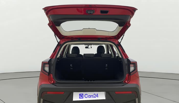 2025 Mahindra XUV 3XO REVX A 1.2 Petrol MT, Petrol, Manual, 4,378 km, Boot Door Open