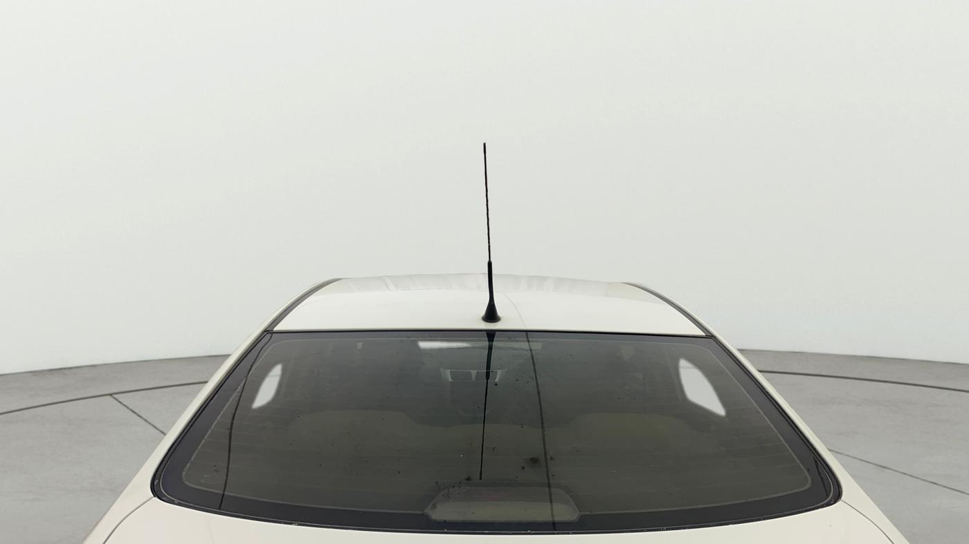 2013 Hyundai Verna FLUIDIC VTVT 1.6 EX AT, Petrol, Automatic, 92,859 km, Rear Windshield
