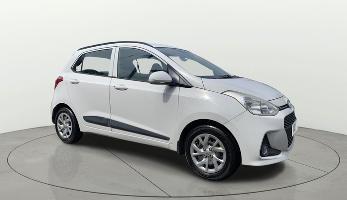 2017 Hyundai Grand i10 SPORTZ (O) 1.2 KAPPA VTVT, Petrol, Manual, 67,512 km, Right Front Diagonal