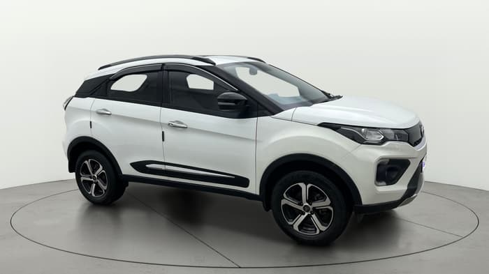 2022 Tata NEXON XZA PLUS (PREMIUM) PETROL, Petrol, Automatic, 36,352 km, Right Front Diagonal