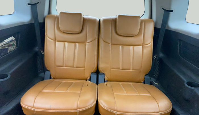 2019 Mahindra XUV500 W5, Diesel, Manual, 39,904 km, Third Seat Row ( optional )