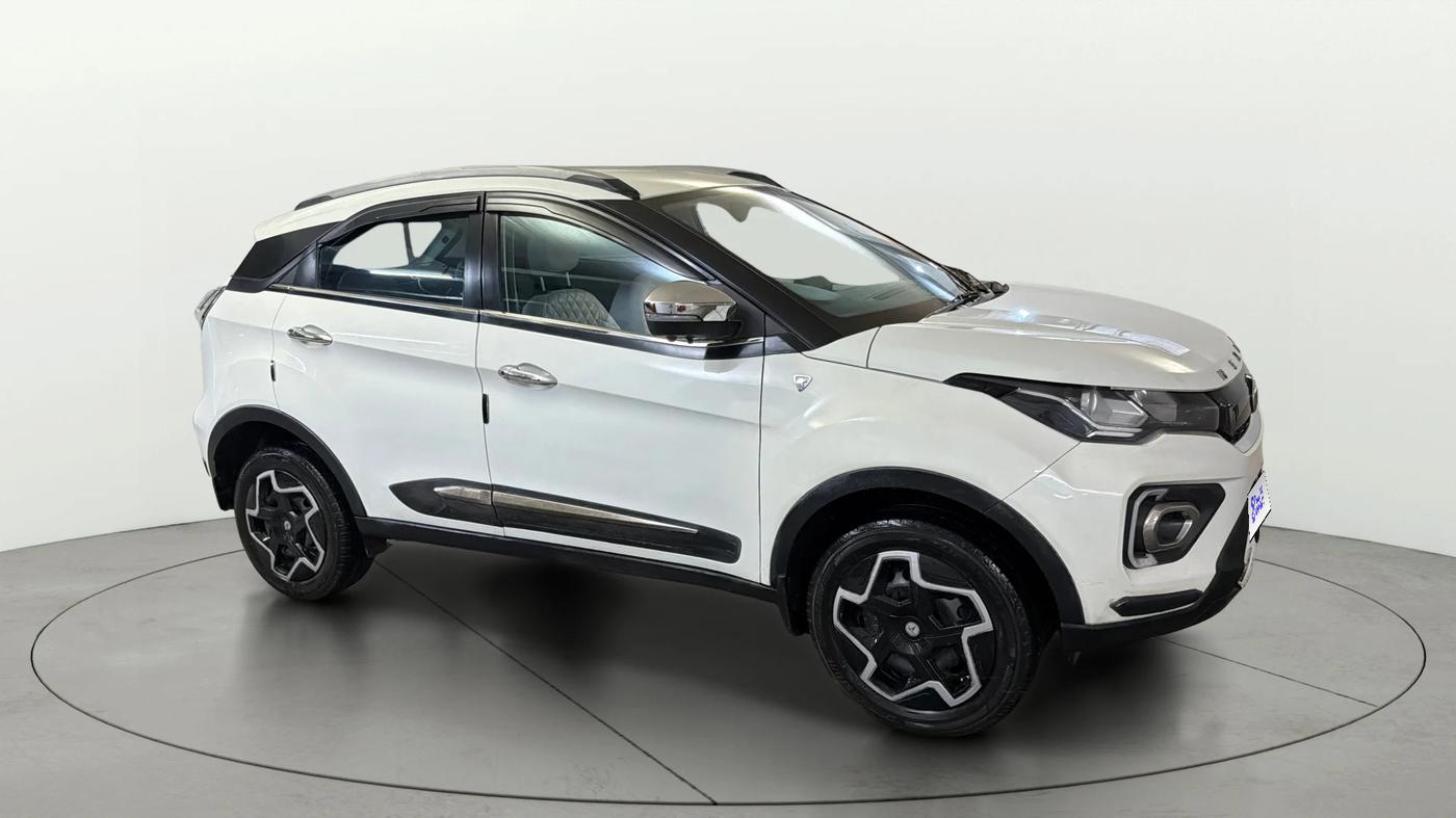 2022 Tata NEXON XM PETROL, Petrol, Manual, 42,372 km, SRP
