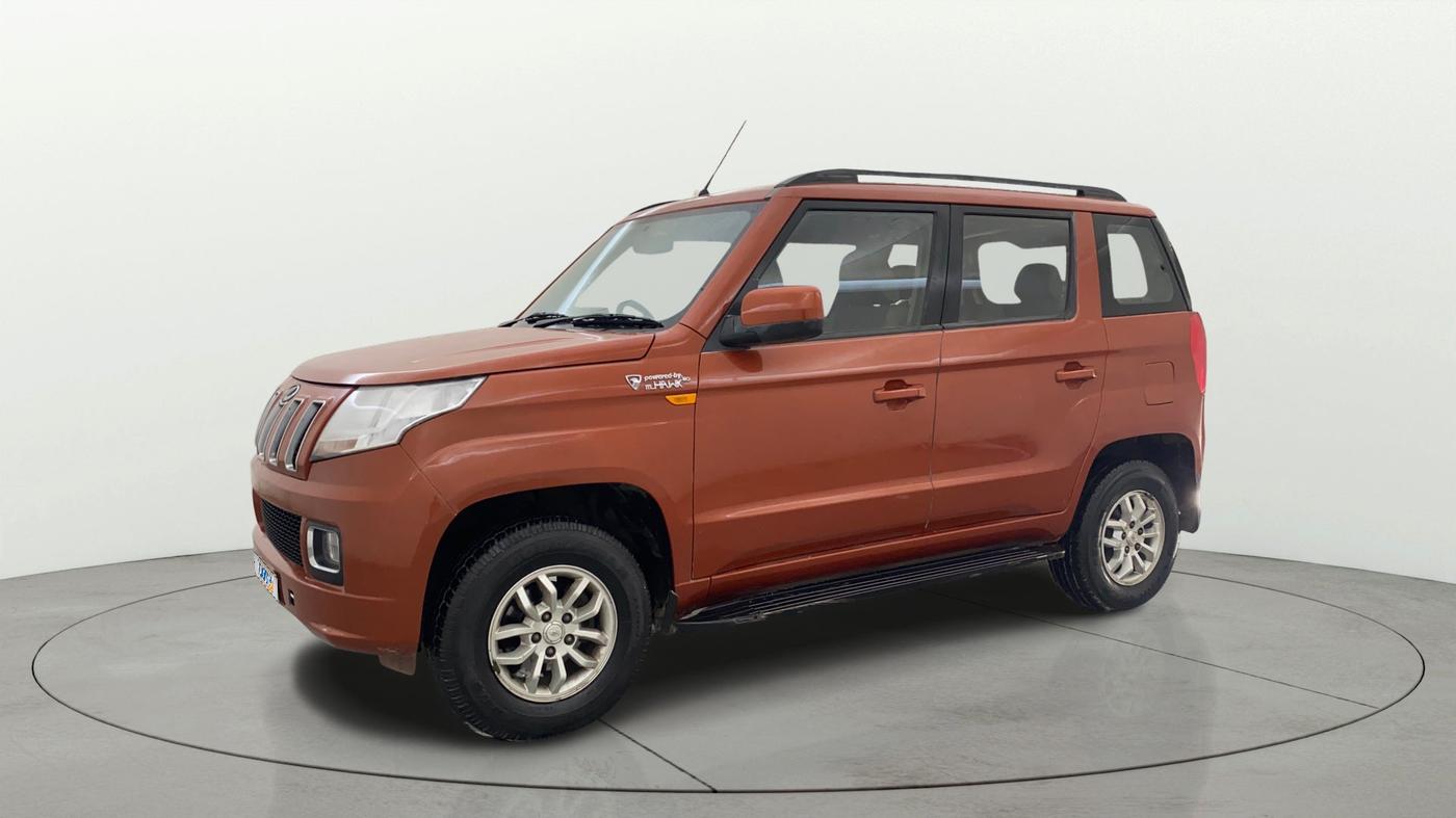 2016 Mahindra TUV300 T8, Diesel, Manual, 76,139 km, Left Front Diagonal