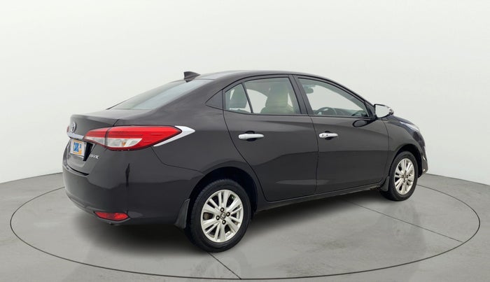 2018 Toyota YARIS VX CVT, Petrol, Automatic, 43,044 km, Right Back Diagonal