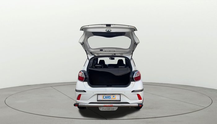 2022 Hyundai GRAND I10 NIOS ASTA AMT 1.2 KAPPA VTVT, Petrol, Automatic, 6,976 km, Boot Door Open