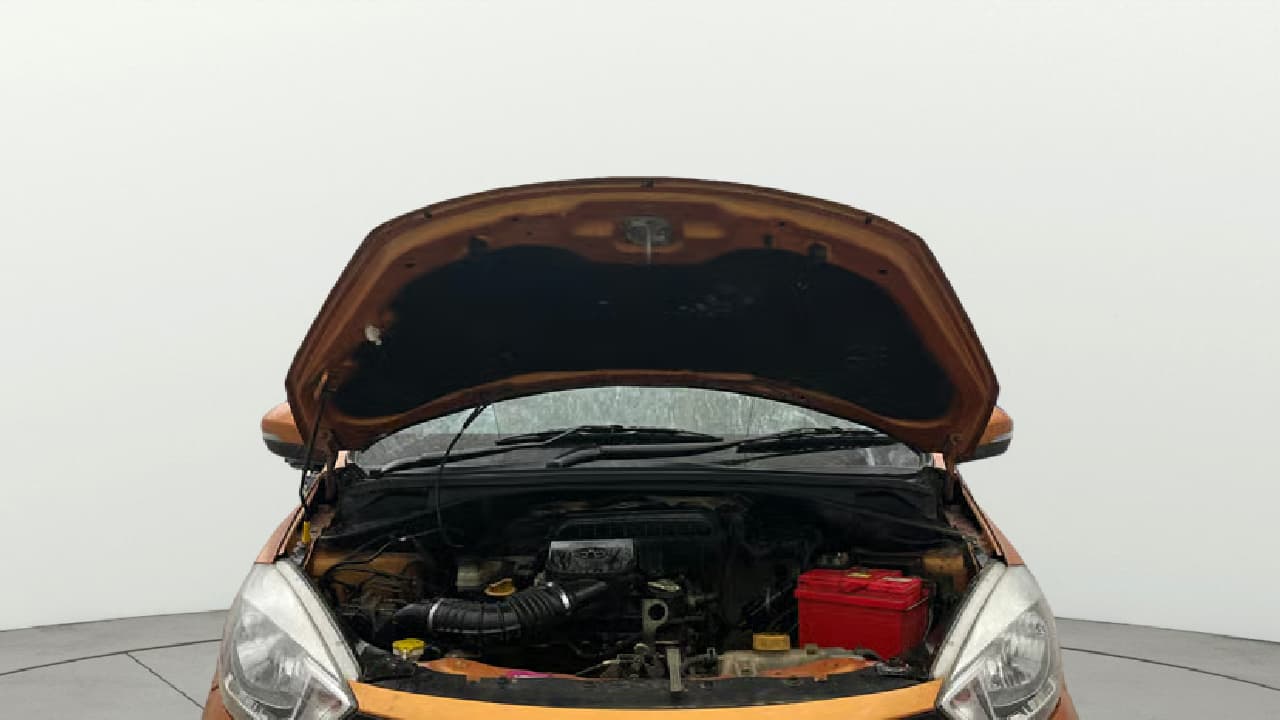 2016 Tata Tiago XZ PETROL, Petrol, Manual, 70,771 km, Open Bonet
