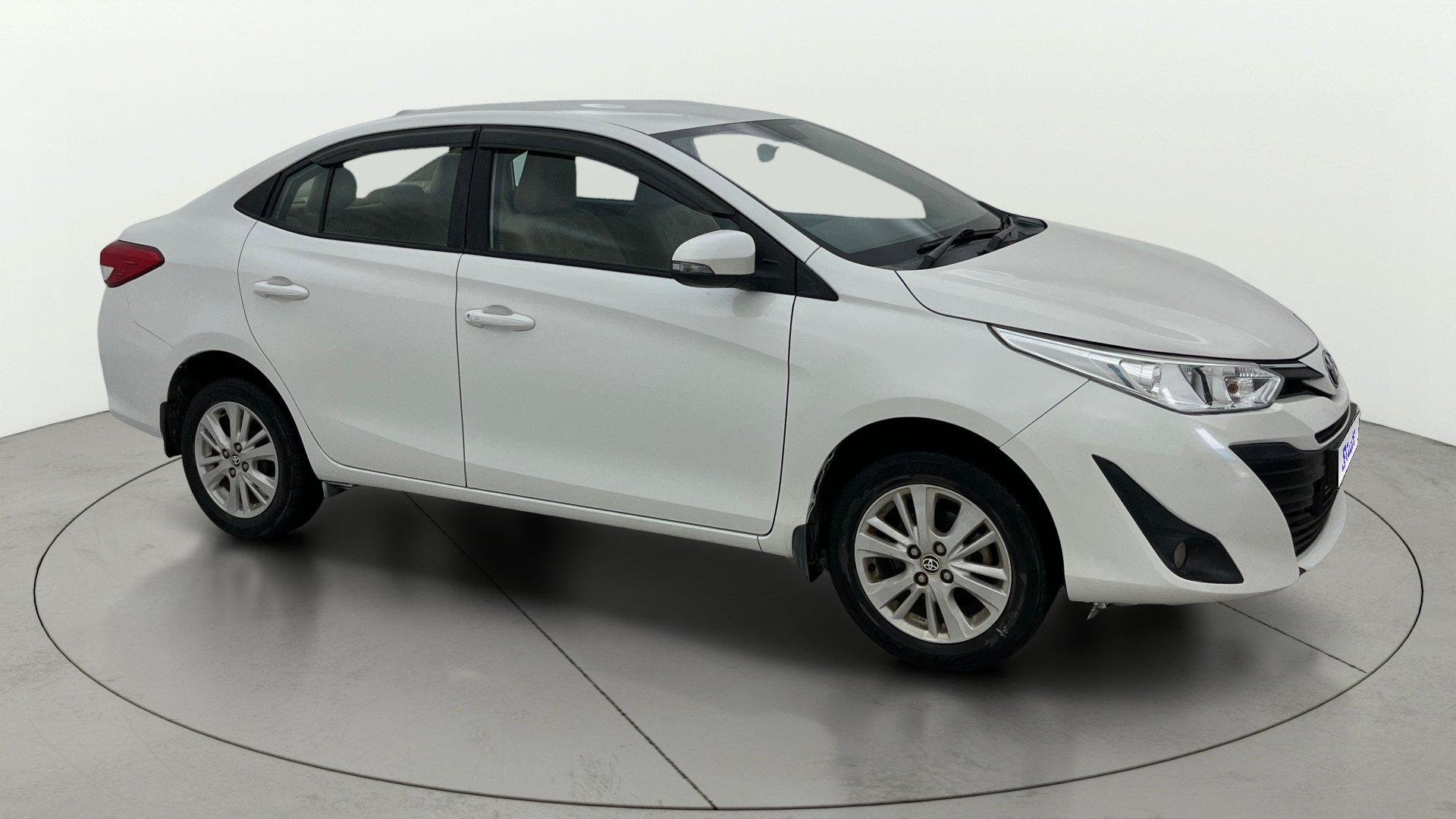 2020 Toyota Yaris  2021-2021 G MT