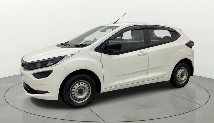 2020 Tata ALTROZ XE PETROL, Petrol, Manual, 33,190 km, Left Front Diagonal