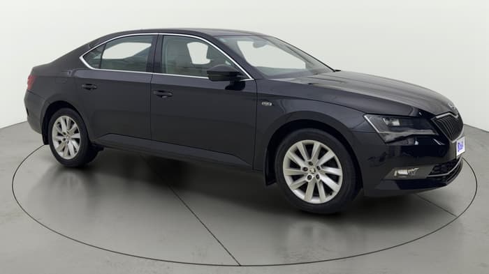 2016 Skoda Superb L&K 1.8 TSI AT, Petrol, Automatic, 77,341 km, Right Front Diagonal
