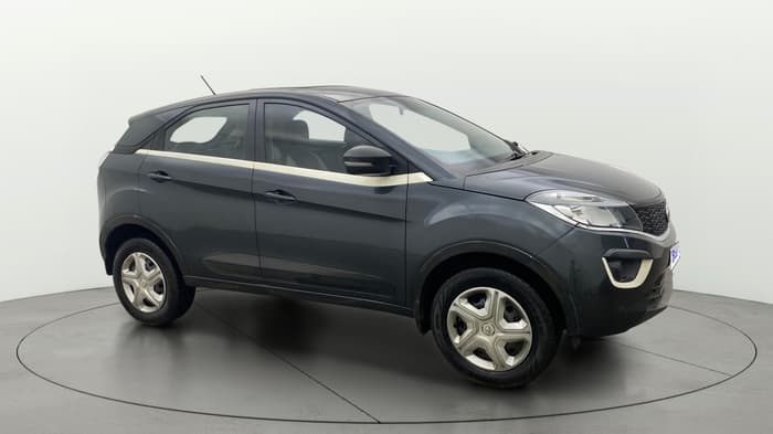 2018 Tata NEXON XMA DIESEL, Diesel, Automatic, 1,24,617 km, Right Front Diagonal